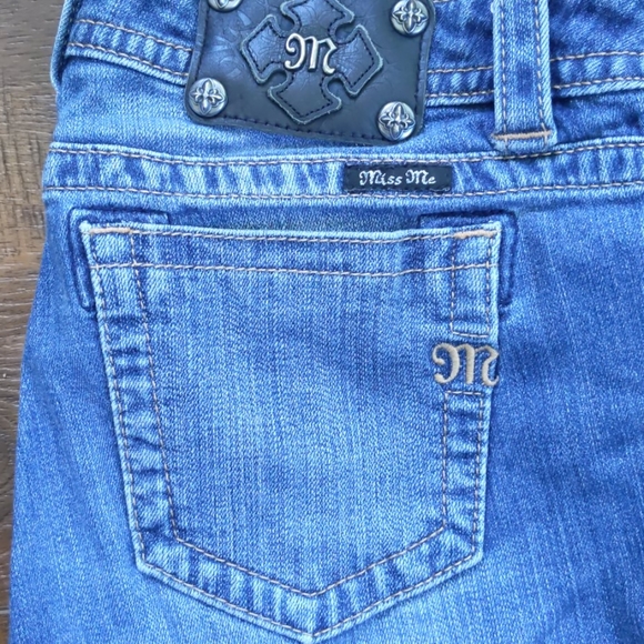 Miss Me Skinny Jeans - Picture 2 of 5